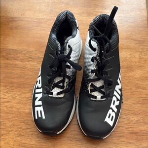 Brine Empress 2.0 Black and White Turf Shoes Size 6.5 (EMPR2TBK)